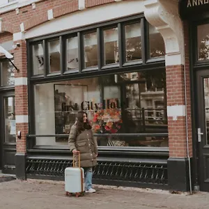 Boutique First Lahey